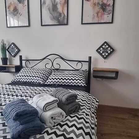 Apartman студио за двама с паркинг-център,морска градина,плаж