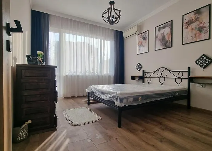 студио за двама с паркинг-център,морска градина,плаж Várna