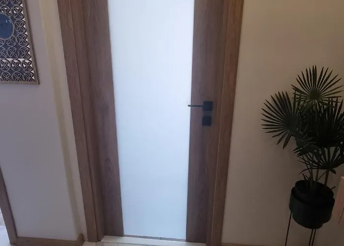 Apartman студио за двама с паркинг-център,морска градина,плаж *