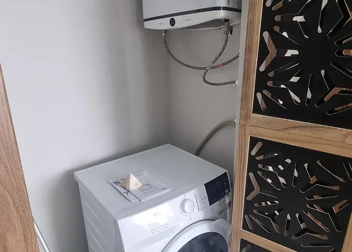 студио за двама с паркинг-център,морска градина,плаж *