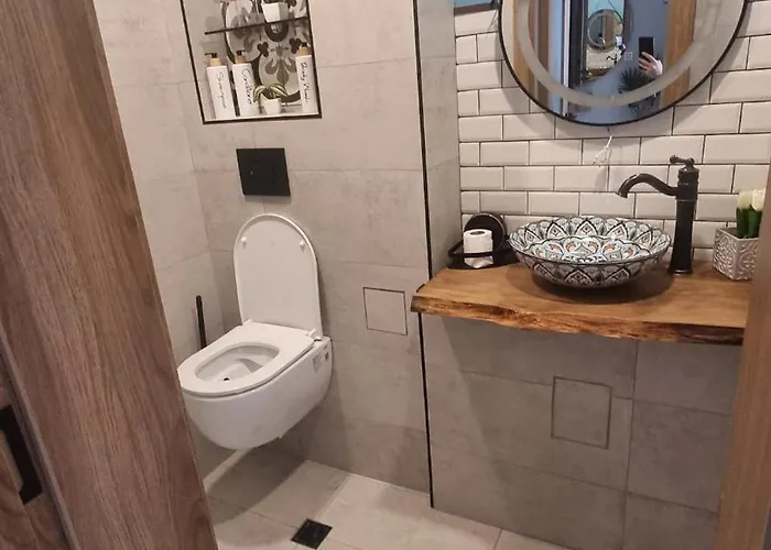 студио за двама с паркинг-център,морска градина,плаж