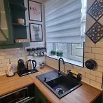 Apartment студио за двама с паркинг-център,морска градина,плаж *