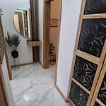 Apartment студио за двама с паркинг-център,морска градина,плаж Varna