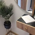 студио за двама с паркинг-център,морска градина,плаж Apartment