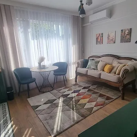 Mood Vibes ヴァルナ