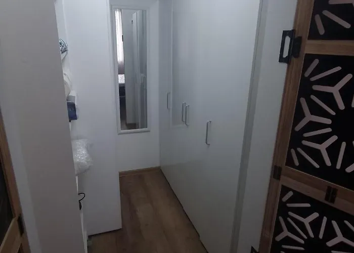 студио за двама с паркинг-център,морска градина,плаж Варна